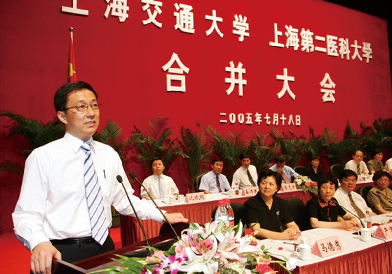 校门变迁